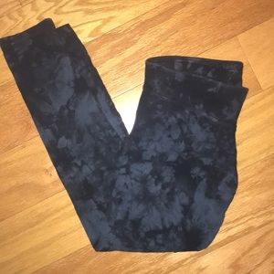 Tie dye gray/black ankle leggings